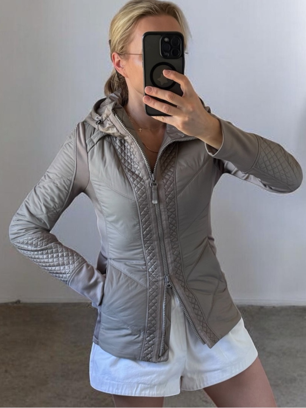 Athleta Downtown Jacket Quilted Hooded Gray/taupe Puffer Small